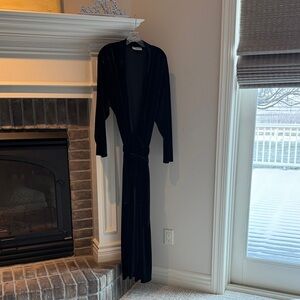 Elegant Black Women's Robe with Pockets